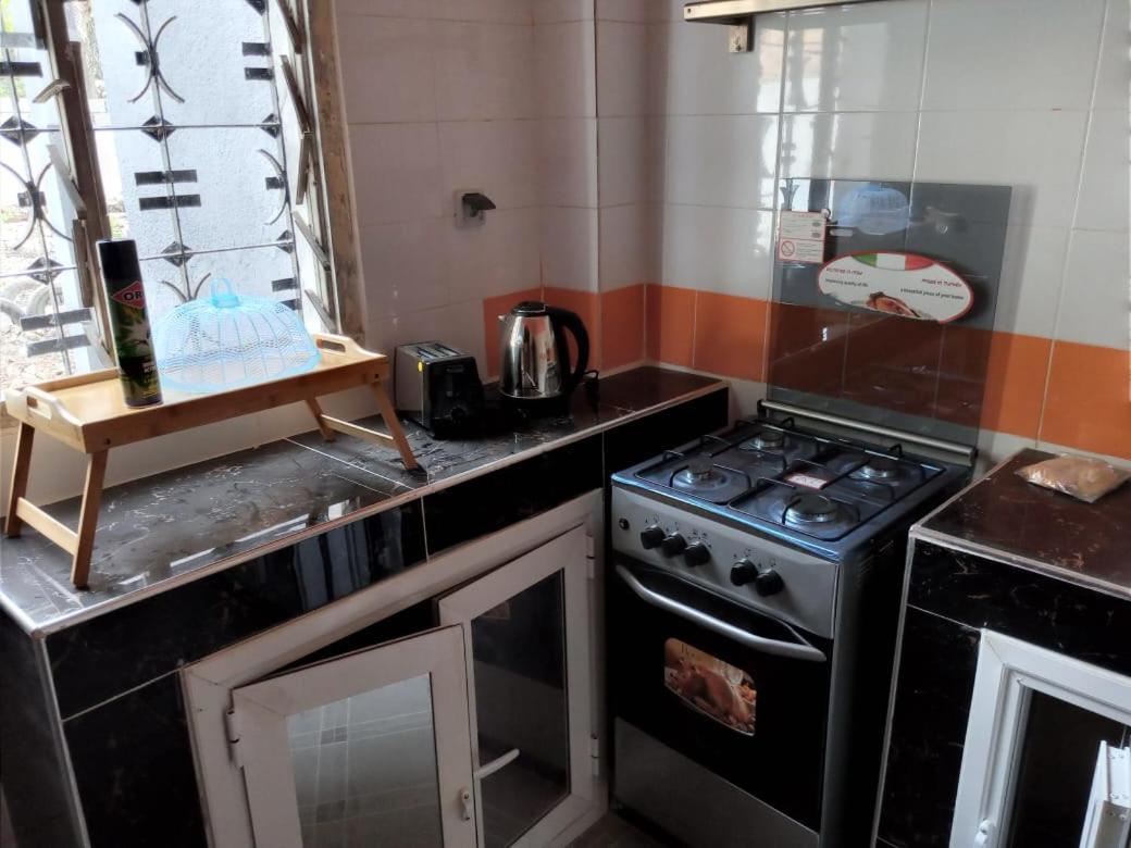 Ferienwohnung Ker Adja Ziguinchor Exterior foto